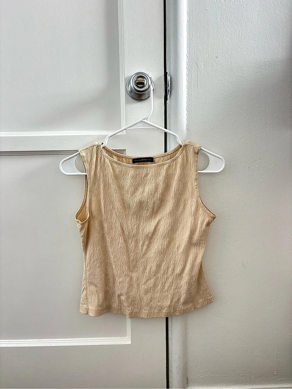 Brandy Melville Textured Sleeveless Tank